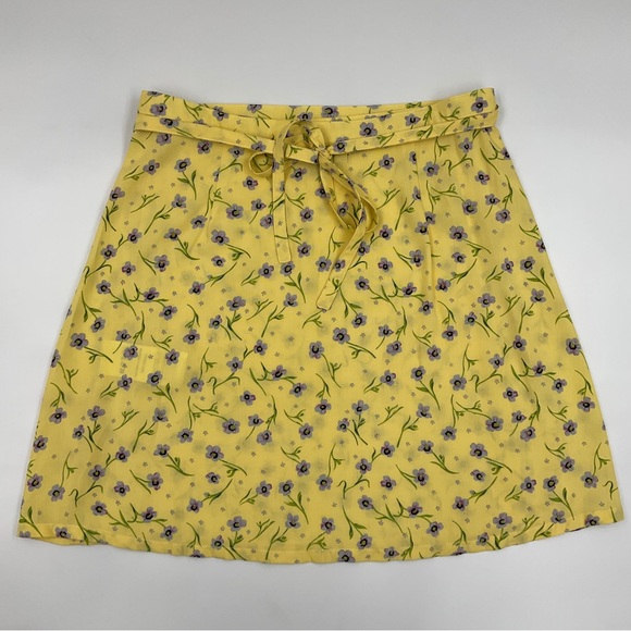 Dolls Kill Motel Rocks Handmade Floral Wrap Mini Skirt Women’s Size Small - Picture 15 of 16